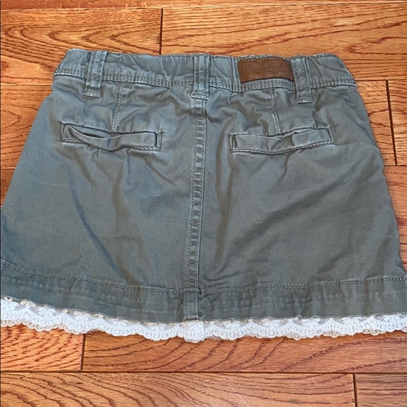 H&M Skirt - Picture 3 of 4